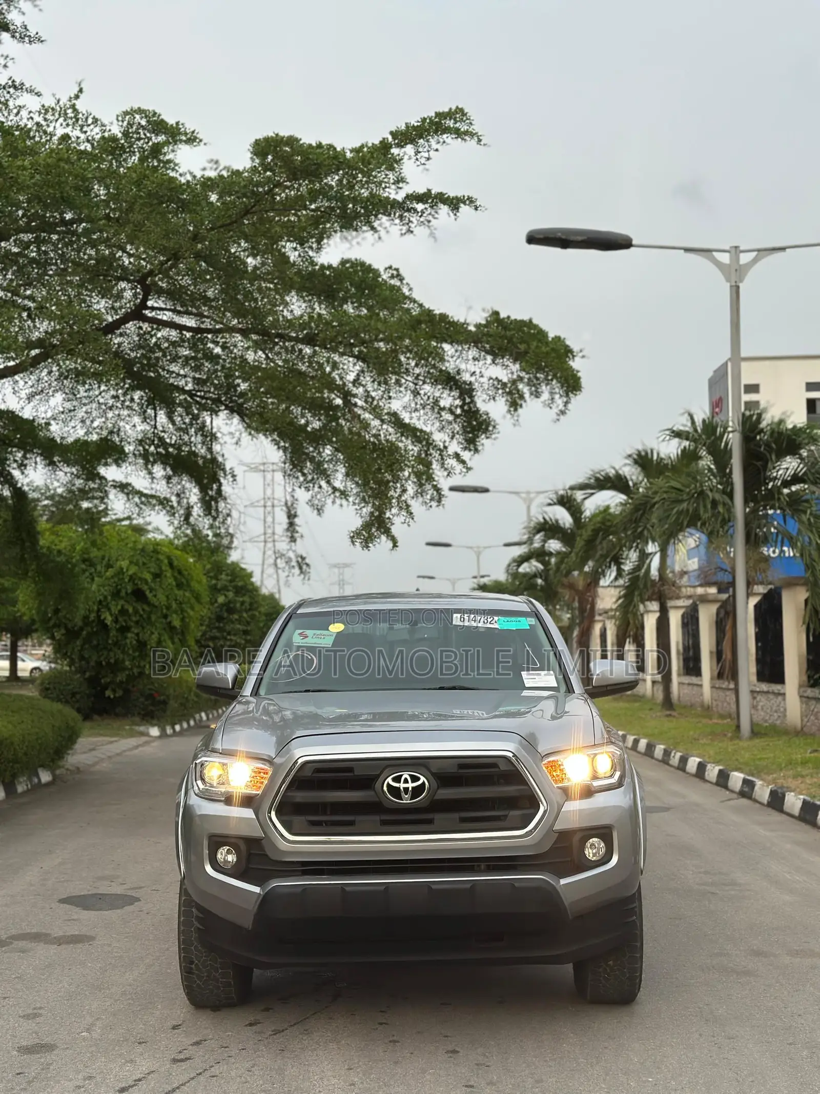 Toyota Tacoma 2018 Silver