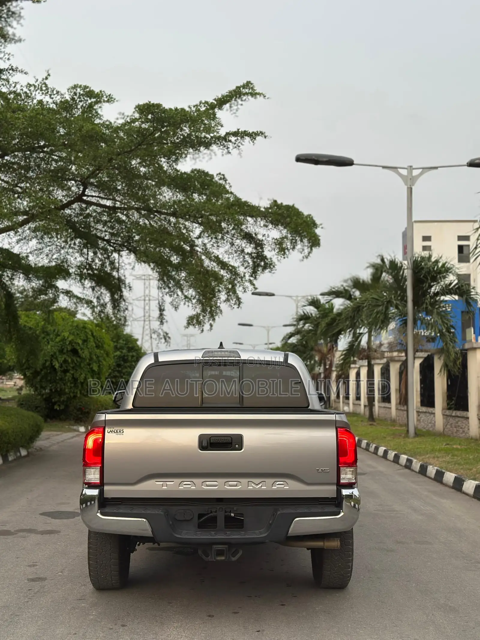 Toyota Tacoma 2018 Silver