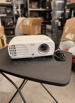  DLP Viewsonic Projector Very Portable