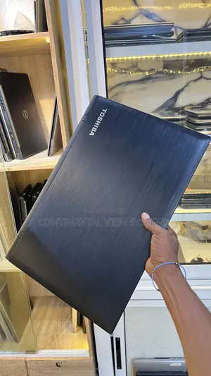 Laptop Toshiba Satellite C70 8GB Intel Core i3 HDD 500GB