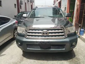 Toyota Sequoia 2010 Gray