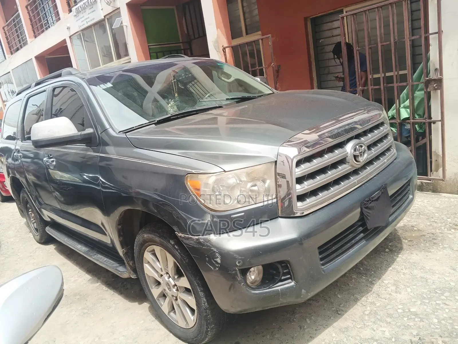 Toyota Sequoia 2010 Gray