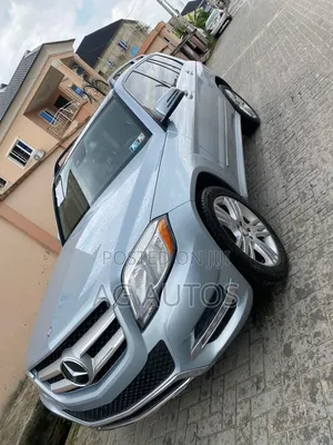 Mercedes-Benz GLK-Class Base GLK 350 4dr AWD 4MATIC (3.5L 6cyl 7A) 2015