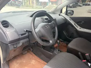 Toyota Yaris 1.3 2008 Blue