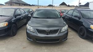 Toyota Corolla 2009 Gray