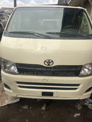 Toyota HiAce 2025