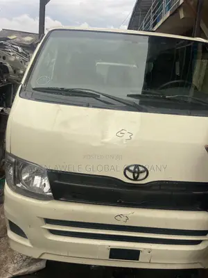 Toyota HiAce 2025