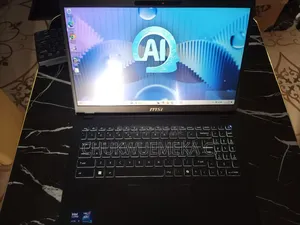 Laptop MSI 32GB Intel Core Ultra 9 SSD 1T