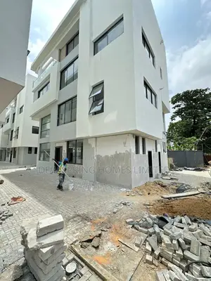 5bdrm Duplex in Old Ikoyi for sale