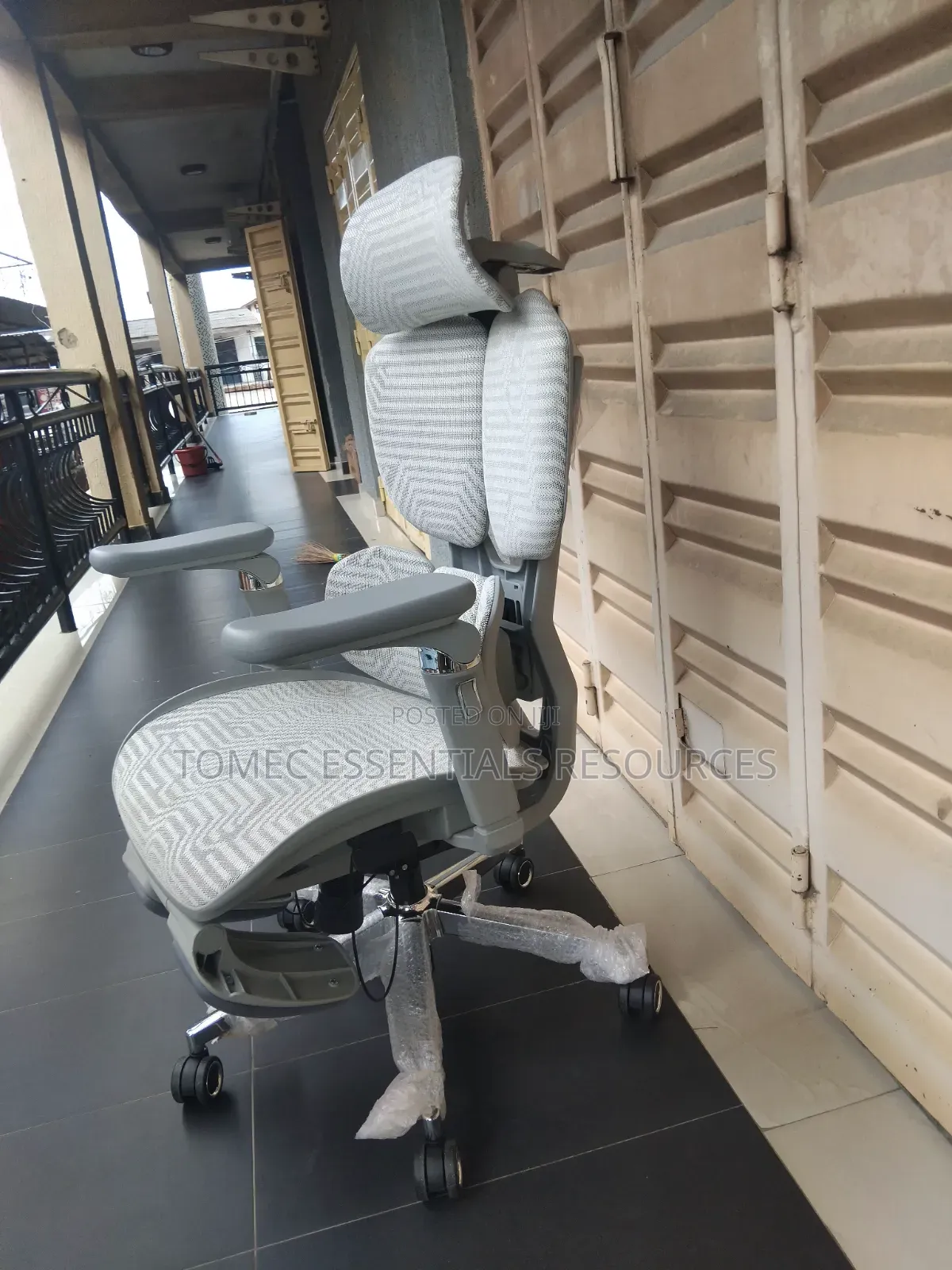 Super Quality Ergonomic Chair With Back Support