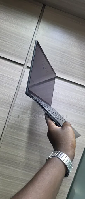Laptop Dell Latitude 7420 16GB Intel Core i7 SSD 512GB