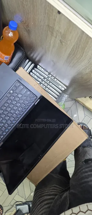Laptop Dell Latitude 7420 16GB Intel Core i7 SSD 512GB