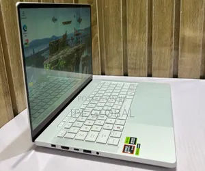 Laptop Asus ROG Zephyrus G14 32GB AMD Ryzen 9 SSD 1T