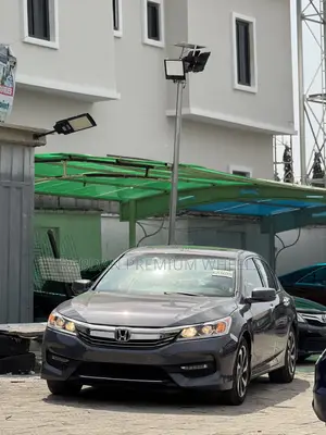 Honda Accord EX-L 4dr Sedan FWD (2.4L 4cyl 2A) 2017 Gray