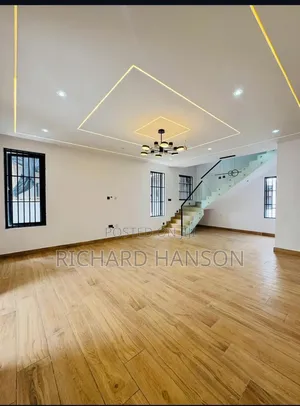 4bdrm Duplex in Shoprite Sangotedo for rent