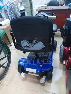 Scrota Wheelchair