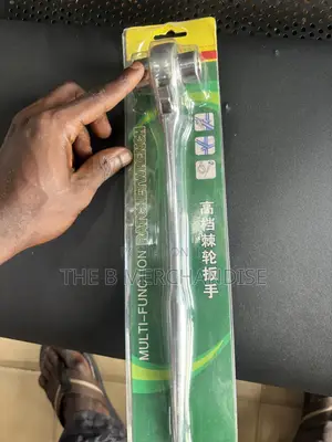 Ratcheting Wrench or Rachet Spanner