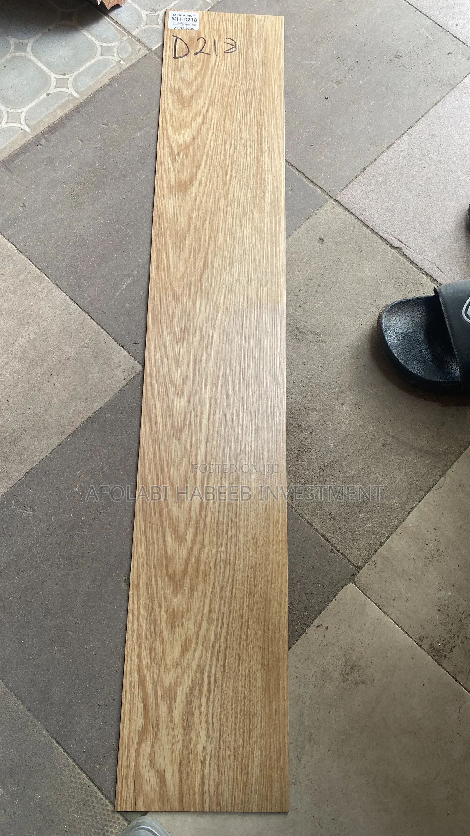 Vynil Floor Tiles 1.5mm Thickness