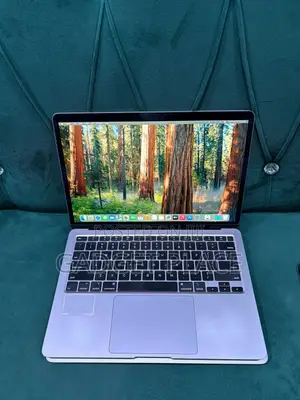 Laptop Apple MacBook Air 2020 16GB Intel Core i5 SSD 512GB