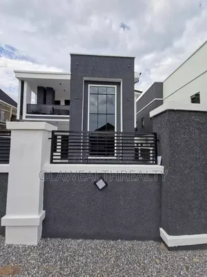4bdrm Duplex in Carlton Gate Estate, Ibadan for sale