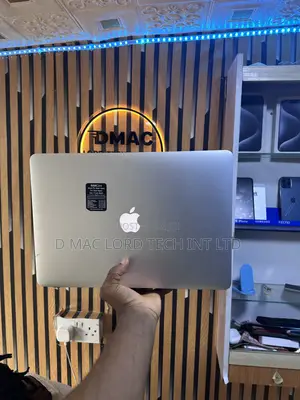Laptop Apple MacBook Pro 2015 16GB Intel Core i7 SSD 256GB
