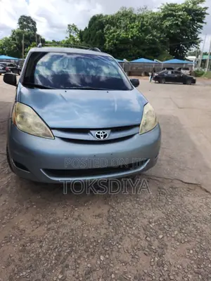 Toyota Sienna LE FWD 2006 Blue
