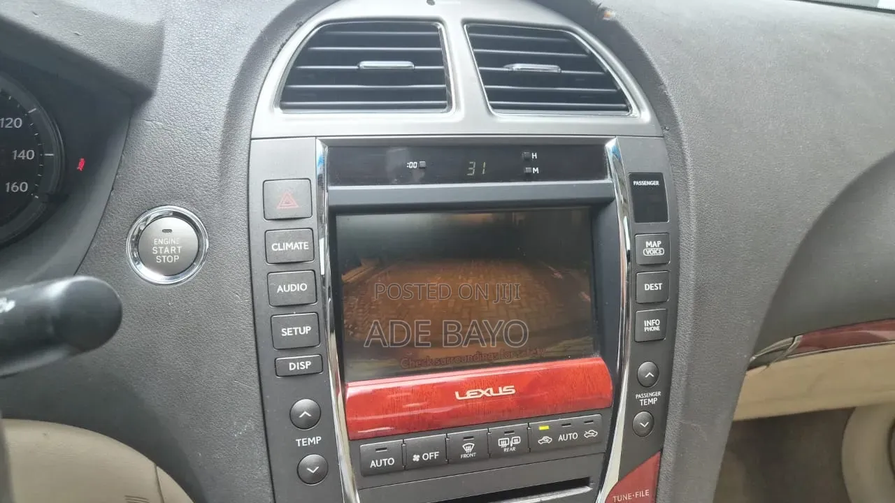 Lexus ES 350 2010 Red
