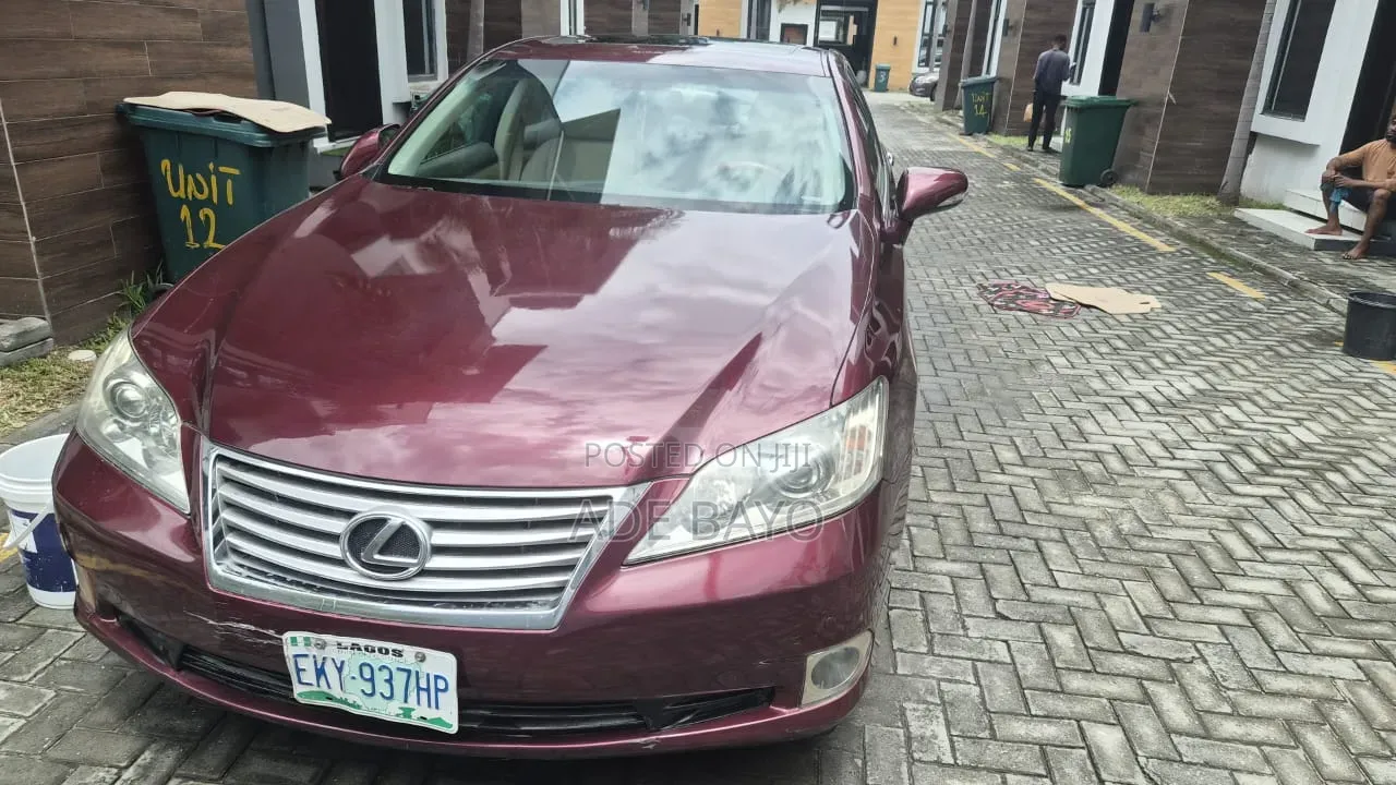 Lexus ES 350 2010 Red
