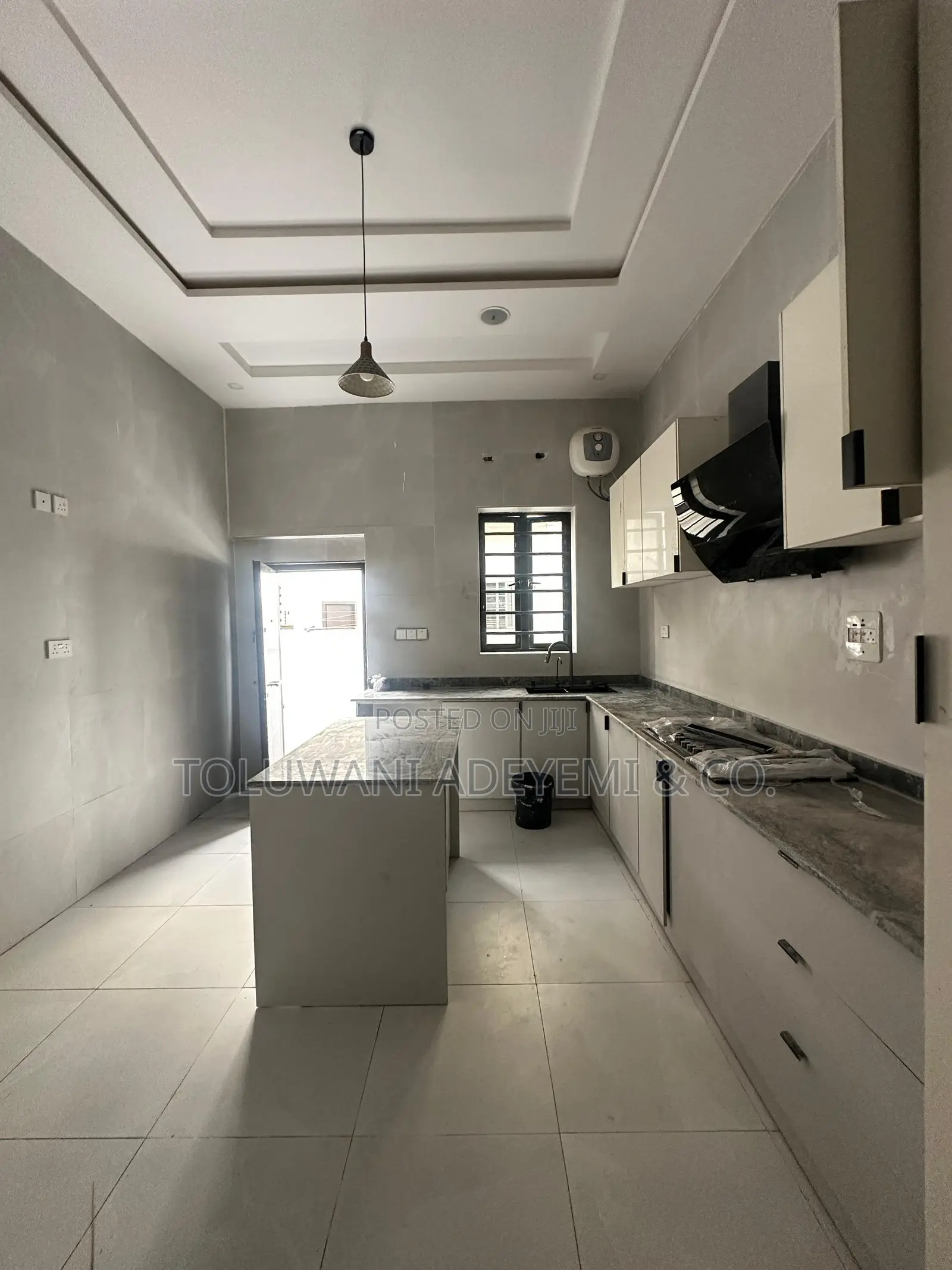 5bedroom Detached in Chevron Lekki