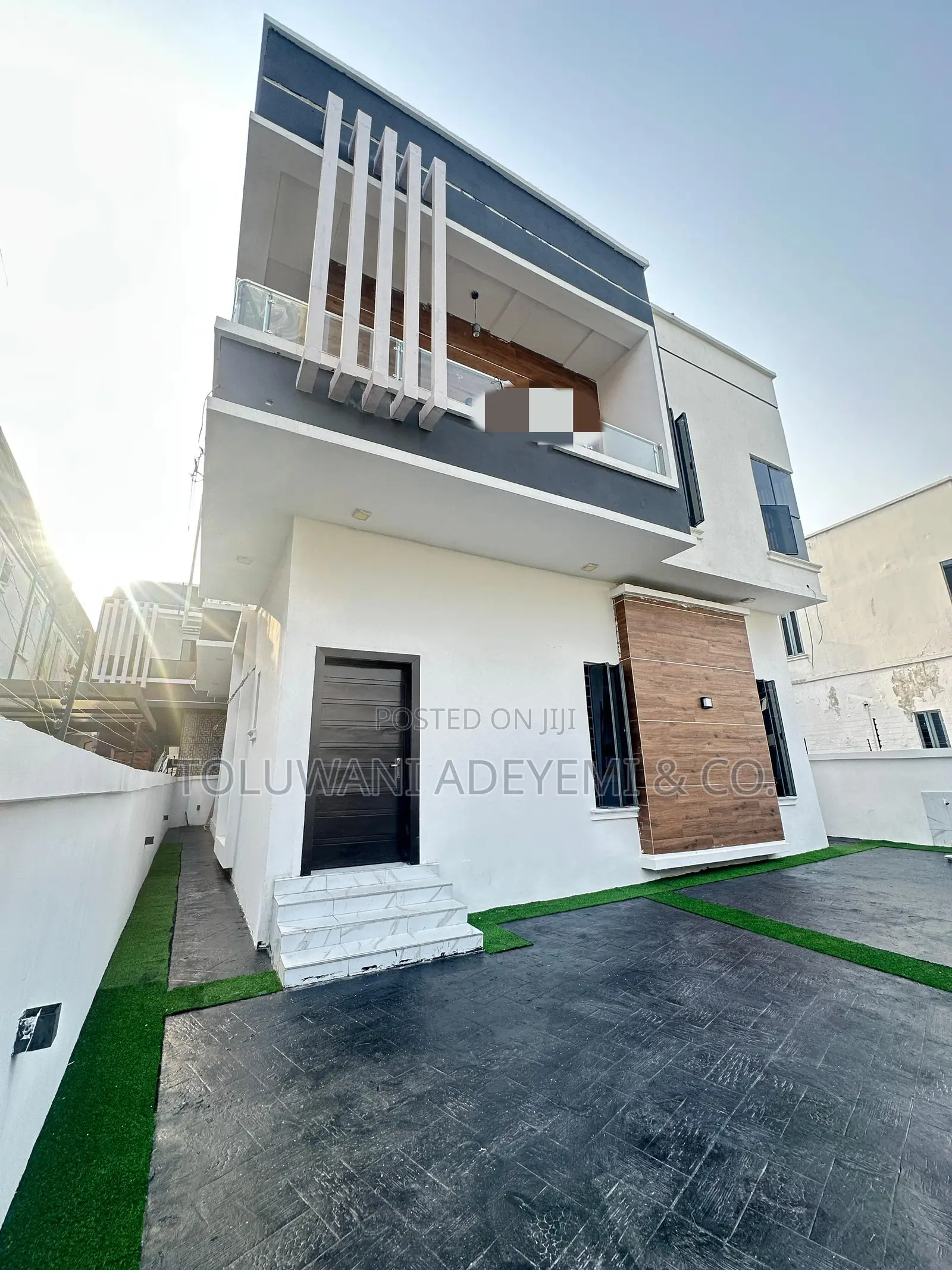 5bedroom Detached in Chevron Lekki