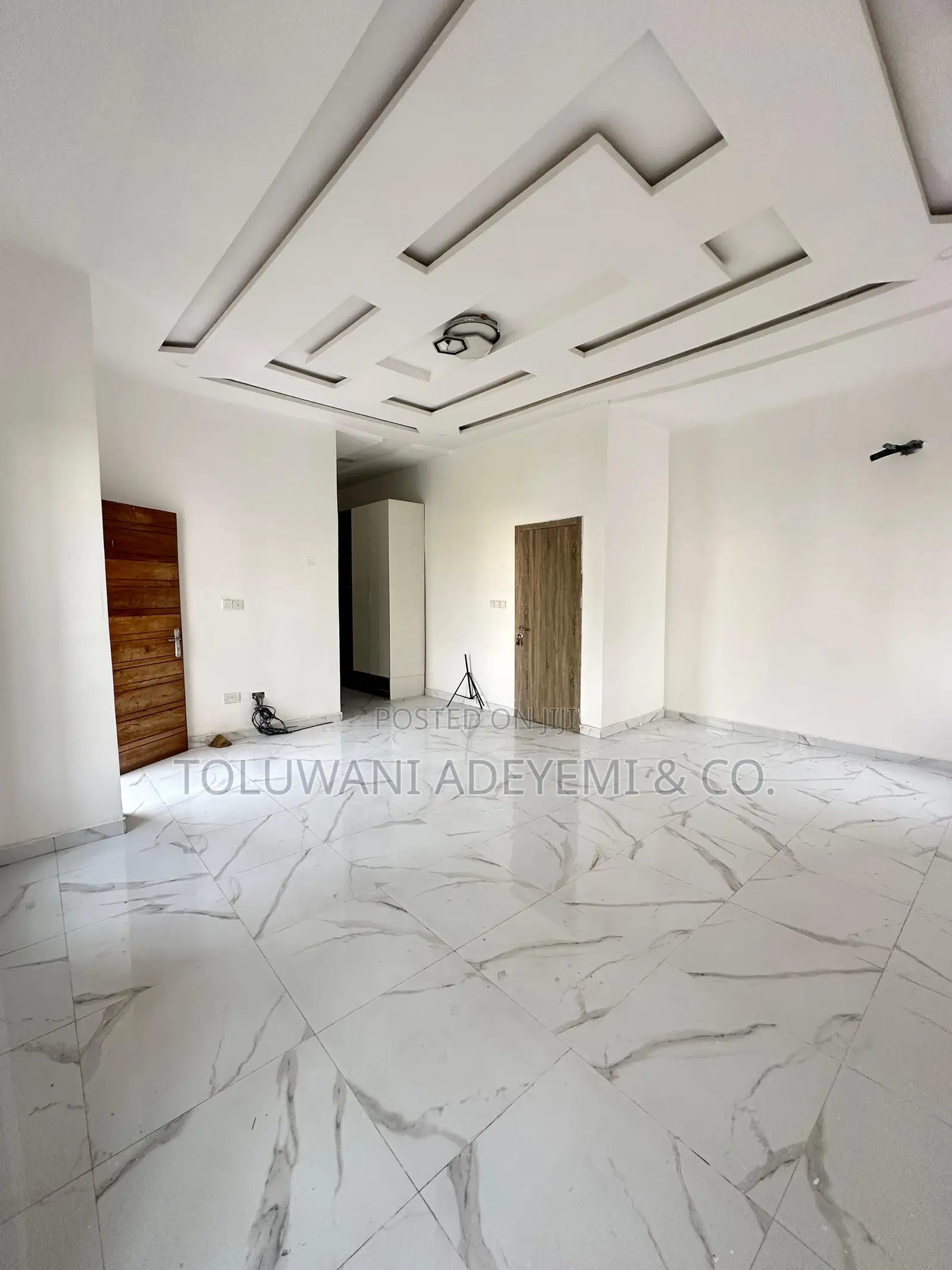 5bedroom Detached in Chevron Lekki