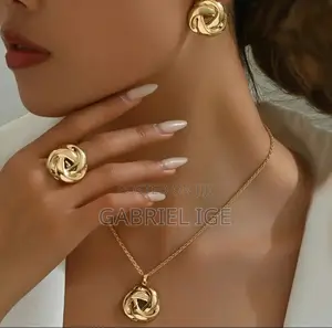Non-Tarnish Gold-Plated Layered Necklace Set