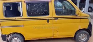 Daihatsu Hijet 2010 Yellow