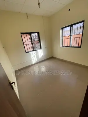Mini Flat in Ikota for rent
