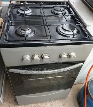 4 Bonners Maxi Standing Gas Cooker With Oven