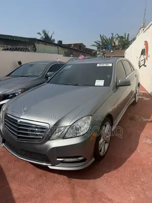 Mercedes-Benz E350 Base 4dr 4Matic Sedan AWD (3.5L 6cyl 7A) 2012 Silver