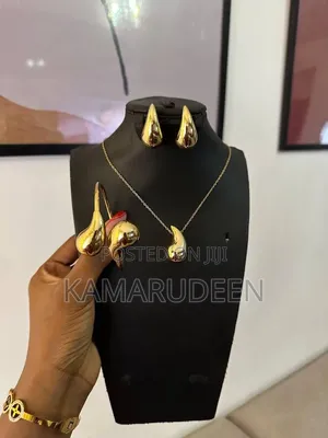 Tear Drop Jewelry Set
