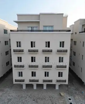 2bdrm Apartment in Ikate, Lekki for sale