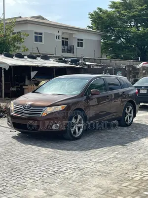 Toyota Venza V6 AWD 2011 Maroon
