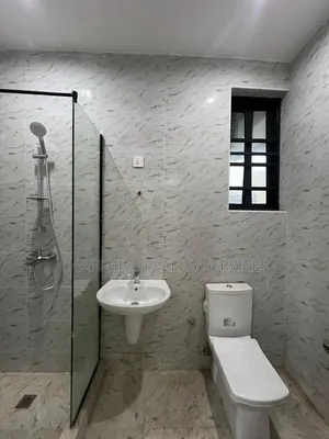 3bdrm Apartment in Adeola Odeku for rent
