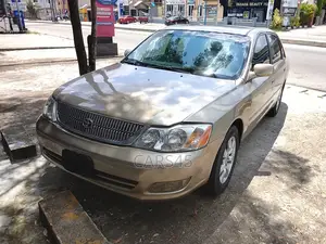 Toyota Avalon XL Buckets 2001 Gold