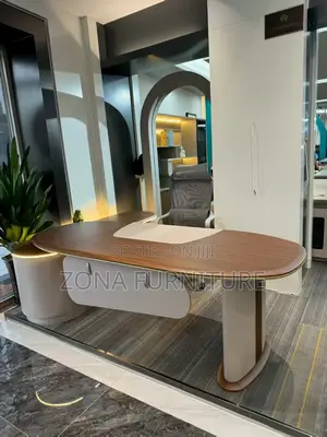 Executive Office Table With Wireless Charger, 2meter
