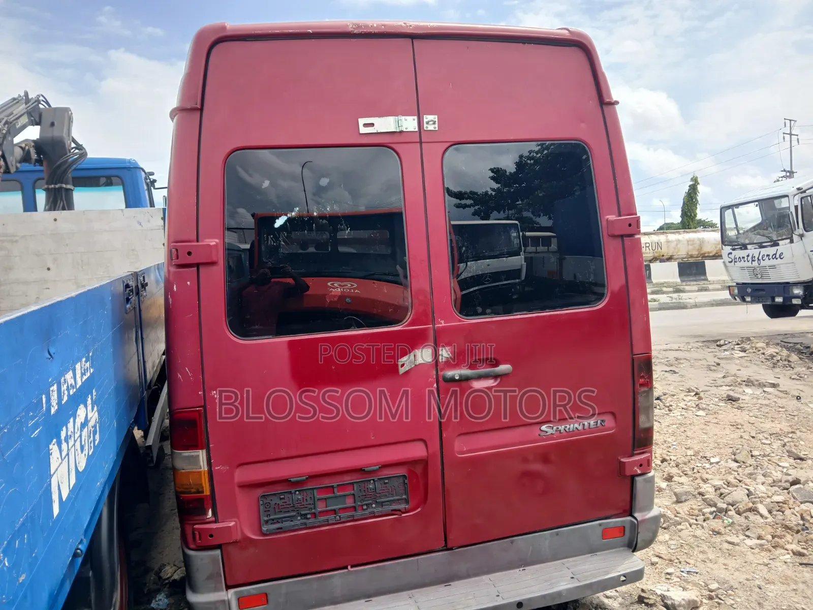 Mercedes-Benz Sprinter 2004 Red