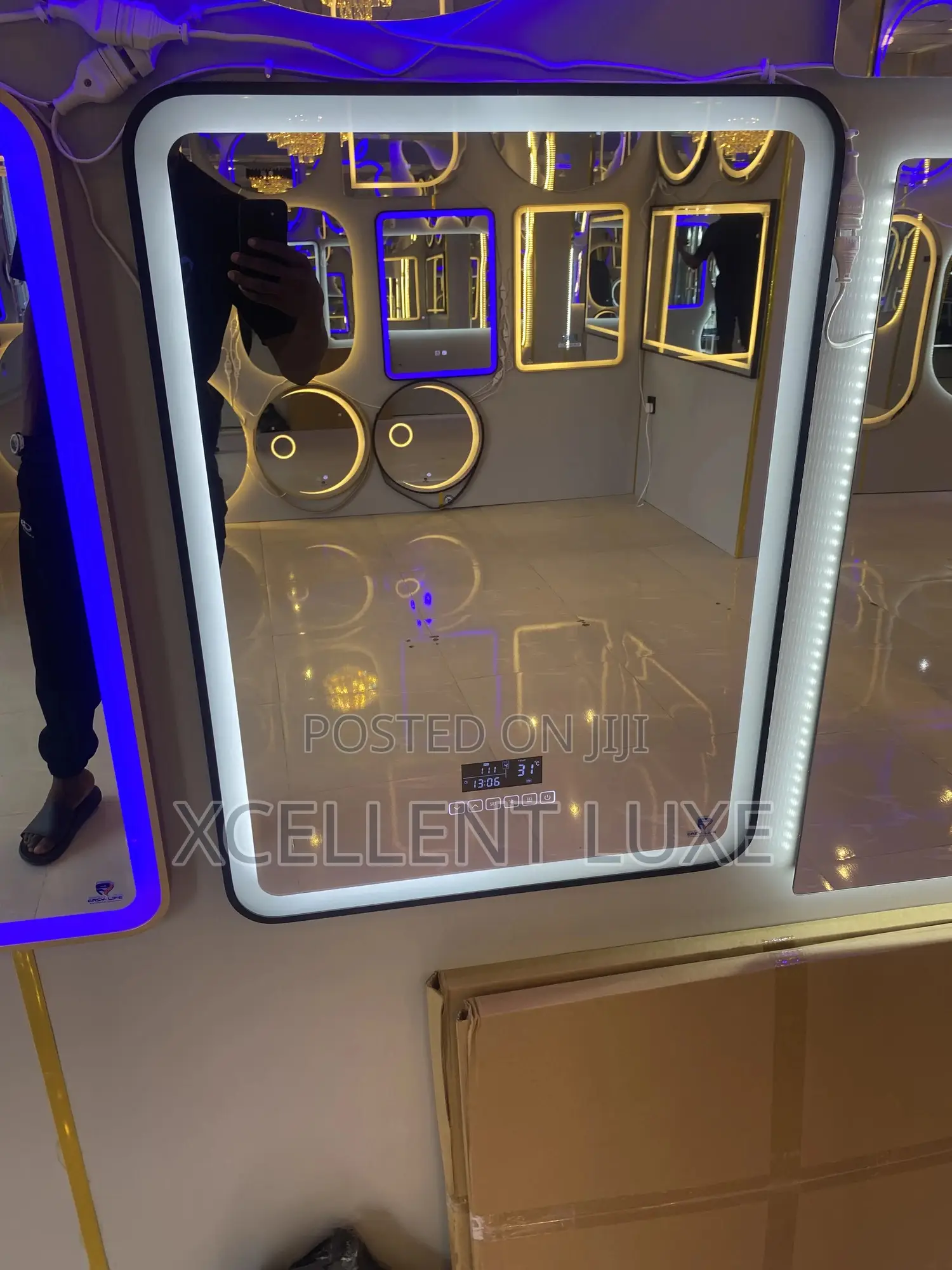Led Square Mirror With Bluetooth