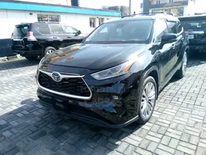 Toyota Highlander 2023 Black