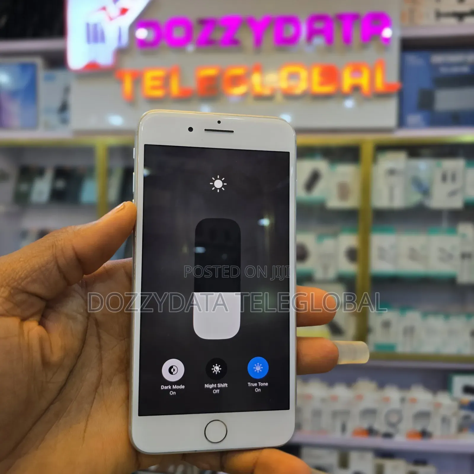 Apple iPhone 8 Plus 64 GB White