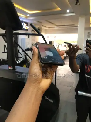 Apple iPhone XR 64 GB Black