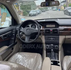 Mercedes-Benz GLK-Class 350 4MATIC 2011 White