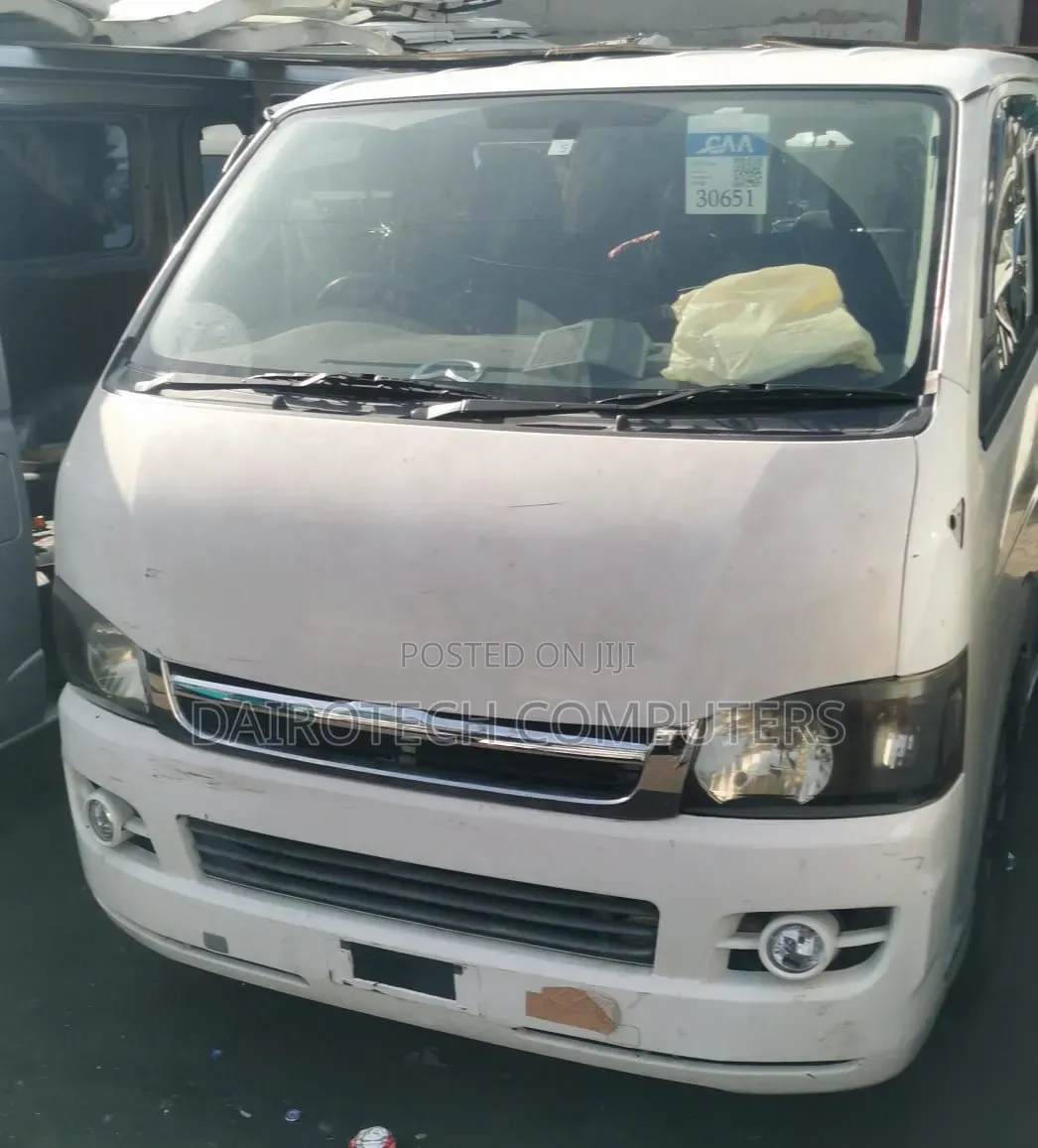 Toyota HiAce 2008 Silver