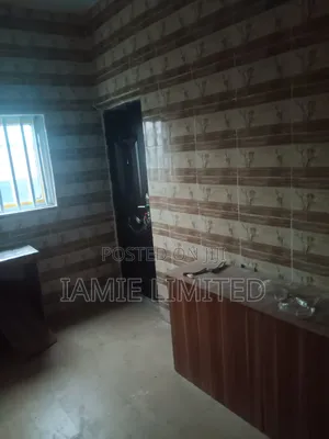 2bdrm Block of Flats in Okuokoko Express, Warri for rent